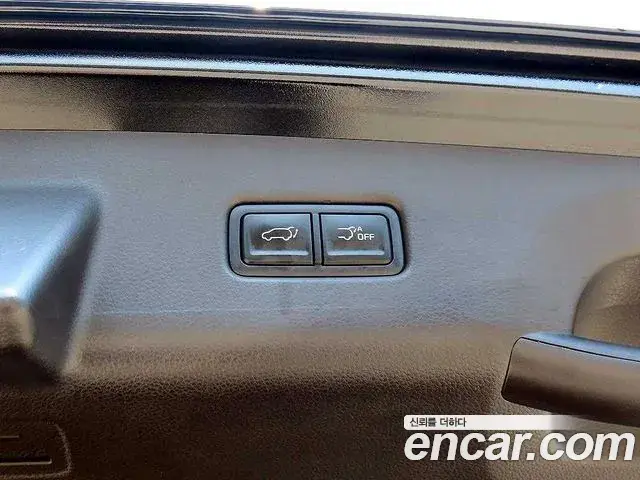 Kia Carnival 2025 — Photo 16/20
