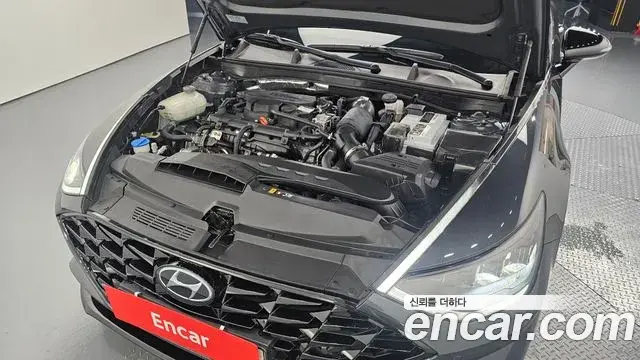 Hyundai Sonata Hybrid 2020 — ფოტო 8/20