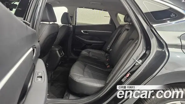Hyundai Sonata Hybrid 2020 — ფოტო 14/20