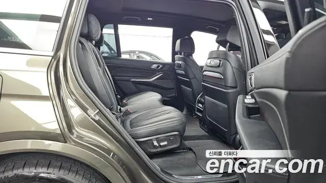 BMW X7 2025 — ფოტო 6/38