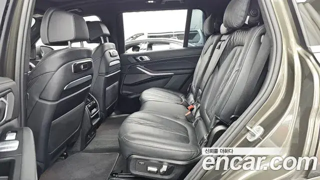 BMW X7 2025 — ფოტო 11/38