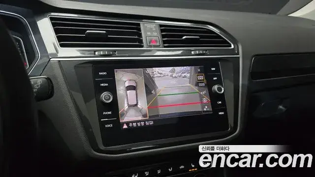 Volkswagen Tiguan 2020 — Şəkil 10/20