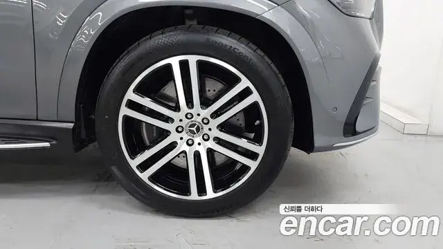 Mercedes-Benz GLE-Class 2023 — Şəkil 17/18