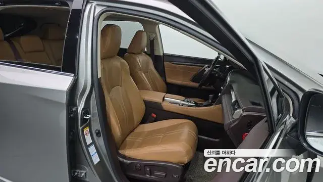 Lexus RX450h 2018 — ფოტო 24/33