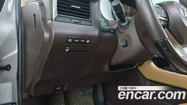 Lexus RX450h 2018 — ფოტო 17/33