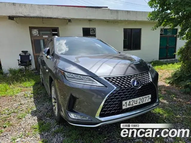 Lexus RX450h 2022 — Şəkil 11/12