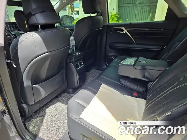 Lexus RX450h 2022 — Şəkil 7/12