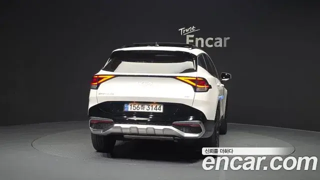 Kia Sportage 2022 — Фото 4/20