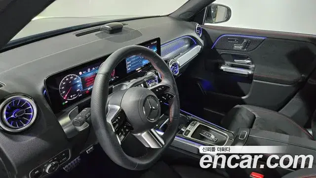 Mercedes-Benz GLB-Class 2025 — Фото 15/20