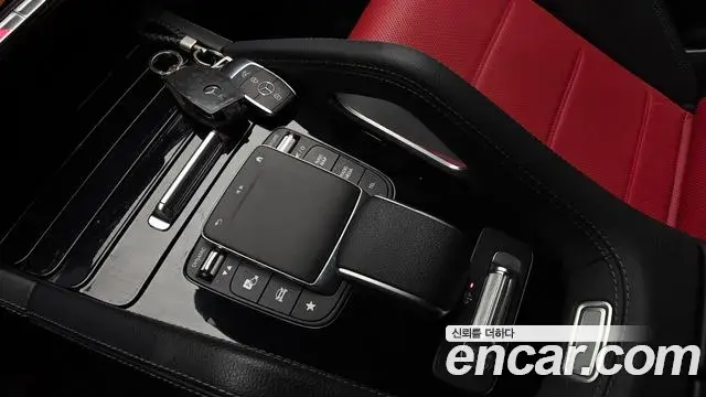 Mercedes-Benz GLE-Class 2023 — Фото 17/20