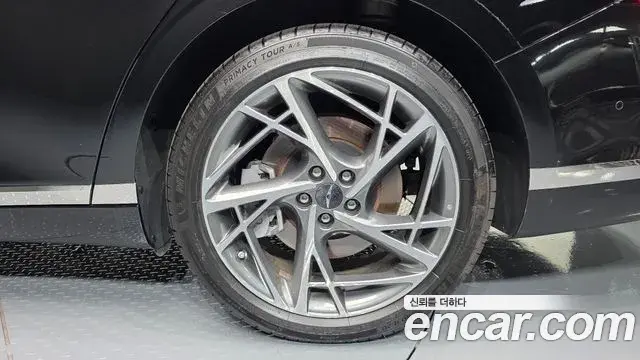 Genesis G90 2022 — ფოტო 3/37