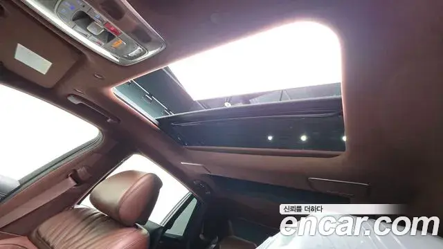 Genesis G90 2022 — ფოტო 36/37