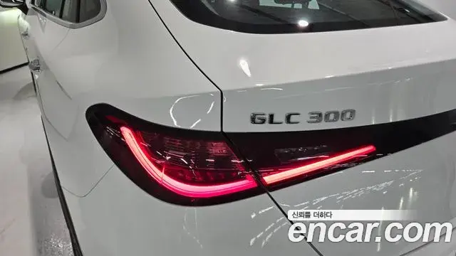 Mercedes-Benz GLC-Class 2025 — Фото 13/20