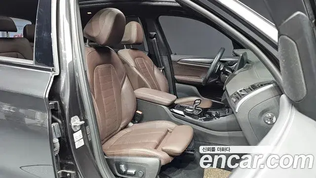 BMW X3 2022 — Фото 12/20