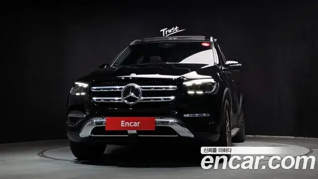 Mercedes-Benz GLE-Class 2025 — ფოტო 28/30
