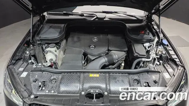 Mercedes-Benz GLE-Class 2025 — ფოტო 6/30