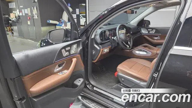 Mercedes-Benz GLE-Class 2025 — ფოტო 3/30