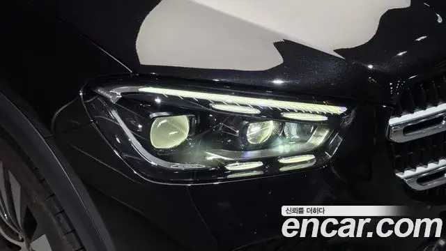 Mercedes-Benz GLE-Class 2025 — ფოტო 15/30