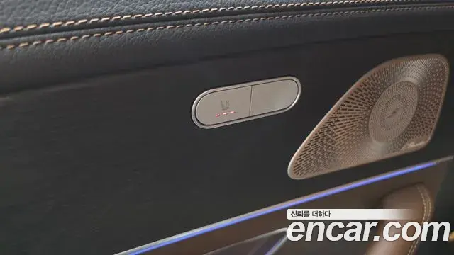 Mercedes-Benz GLE-Class 2025 — ფოტო 27/30