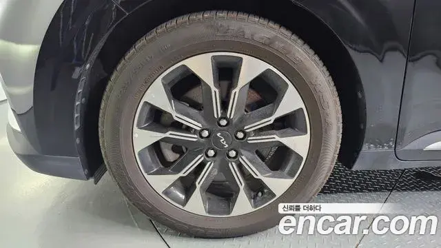 Kia Carnival 2022 — Photo 5/20