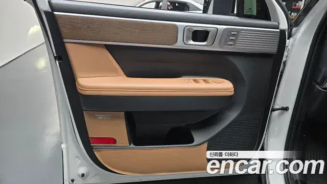 Hyundai Santa Fe 2024 — ფოტო 33/36