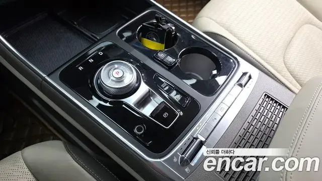 Kia Carnival 2024 — Фото 7/20