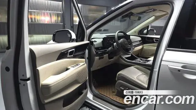 Kia Carnival 2024 — Фото 8/20