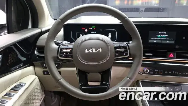 Kia Carnival 2024 — Фото 13/20