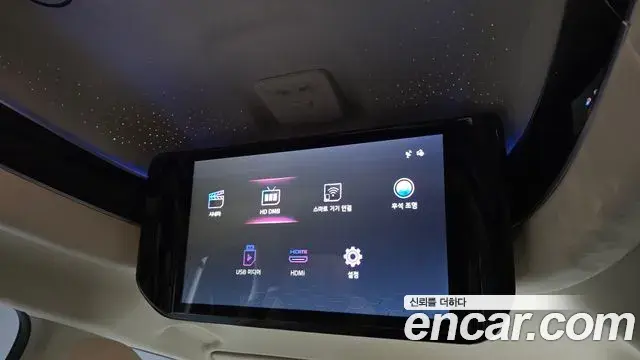 Kia Carnival 2024 — Фото 19/20