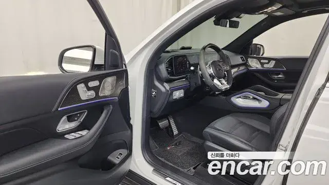 Mercedes-Benz GLE-Class 2023 — ფოტო 32/35
