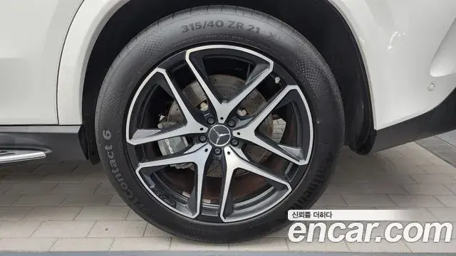 Mercedes-Benz GLE-Class 2023 — ფოტო 12/35
