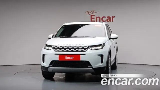 Land Rover Discovery Sport 2020 — Photo 12/35