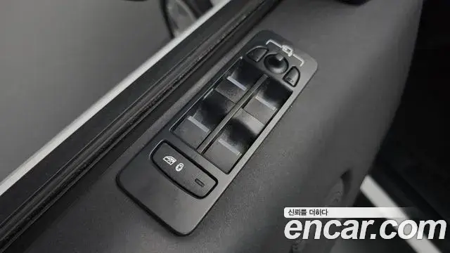 Land Rover Discovery Sport 2020 — Photo 27/35