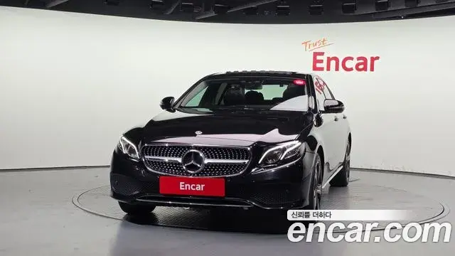 Mercedes-Benz E-Class 2019 — Şəkil 14/20