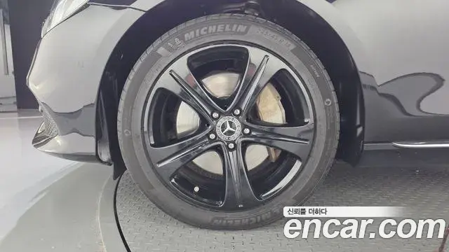 Mercedes-Benz E-Class 2019 — Şəkil 15/20