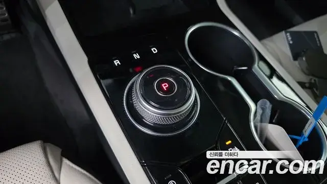 Kia K5 2025 — Şəkil 30/32