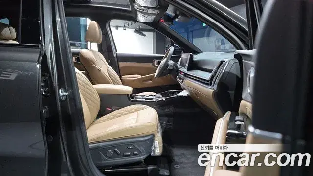 Kia Sorento 2024 — Photo 3/33