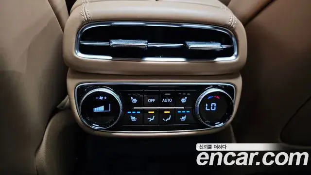 Genesis GV80 2023 — ფოტო 12/20