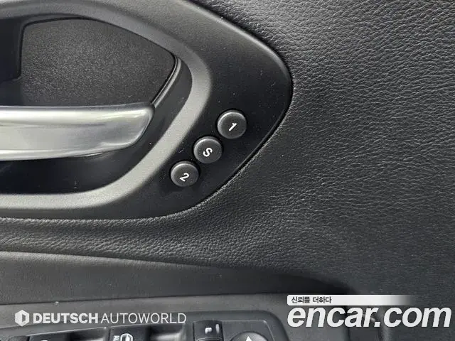 Jeep Cherokee 2021 — ფოტო 5/20