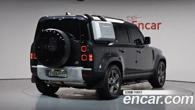 Land Rover Defender 2022 — ფოტო 4/34