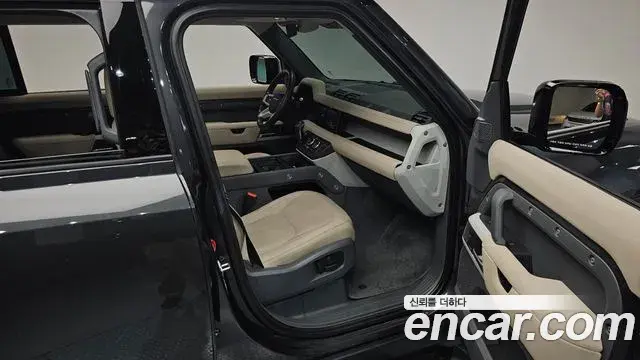 Land Rover Defender 2022 — ფოტო 16/34