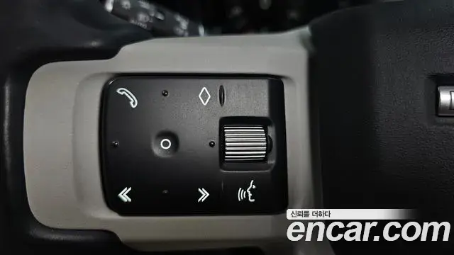 Land Rover Defender 2022 — ფოტო 26/34