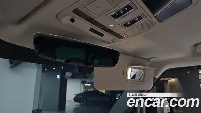 Land Rover Defender 2022 — ფოტო 9/34