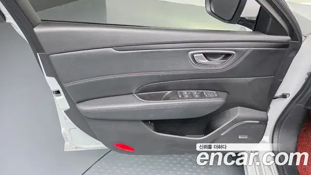 Renault Samsung SM6 2021 — ფოტო 18/33