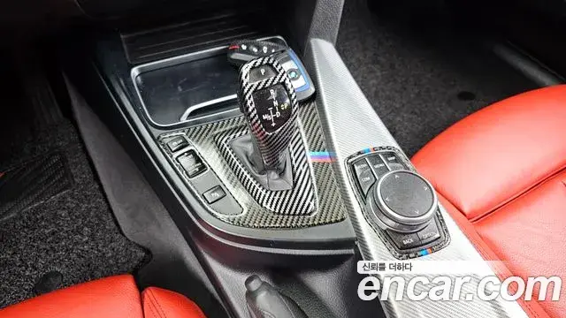 BMW 3 Series 2018 — Şəkil 6/20