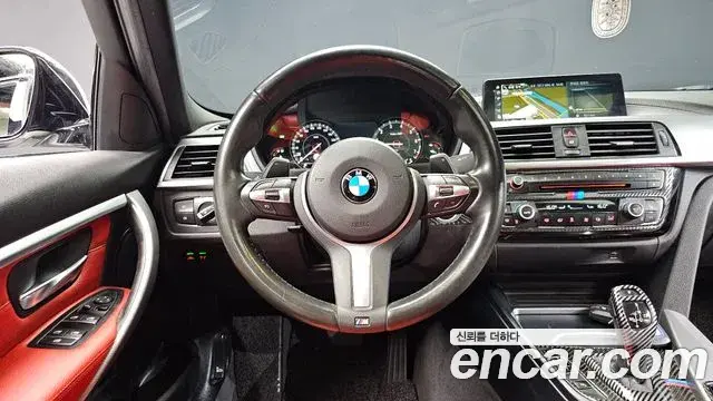 BMW 3 Series 2018 — Şəkil 18/20