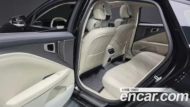 Kia K8 2025 — Şəkil 12/20