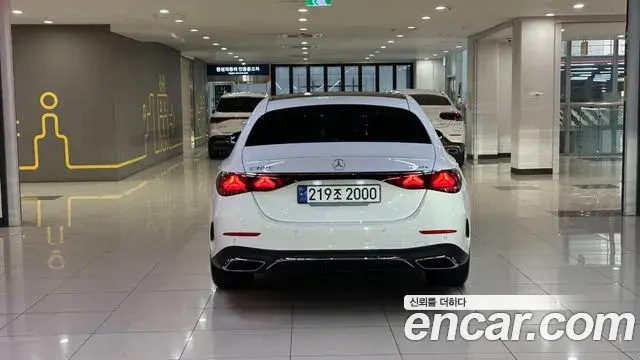 Mercedes-Benz E-Class 2025 — Фото 3/20