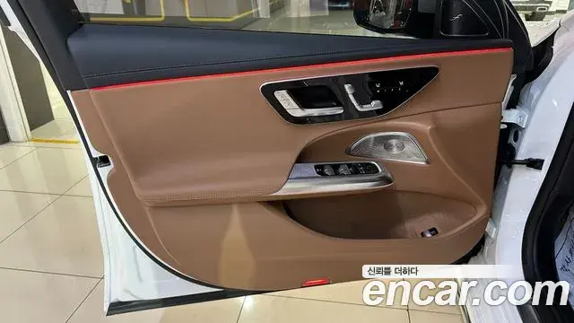 Mercedes-Benz E-Class 2025 — Фото 13/20