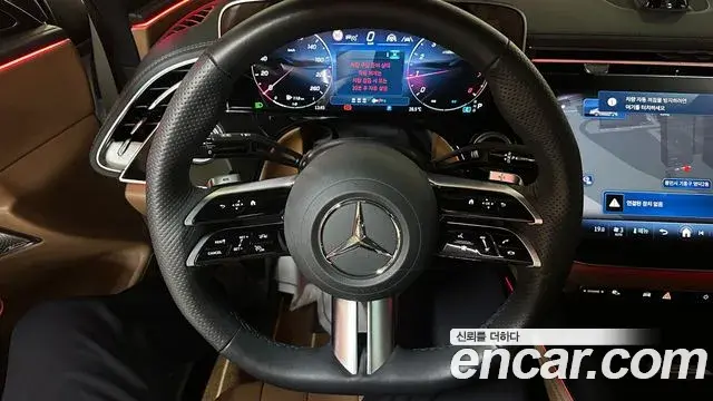 Mercedes-Benz E-Class 2025 — Фото 19/20